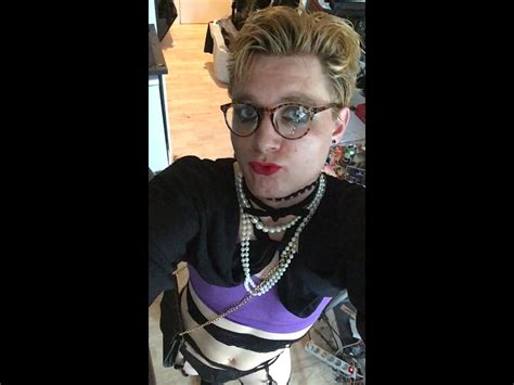 Sissy Cindy Whore Posing Nude Pics Xhamster