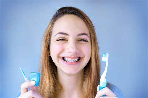 Seven Tips for Brushing Your Teeth with Braces