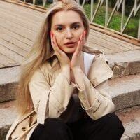 Show Crystal Cam Girl Free Live Sex Show By Show Crystal At MyHotCams Net