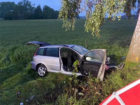 Szczepkowo Tragiczna Mier Latki Kierowca Peugeota Jecha Za