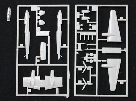 Minicraft Bf-110 Messerschmitt Model Kit (1/144 Scale) – TopToy