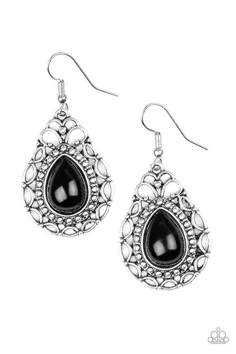 Flirty Finesse Black Paparazzi Black Earrings Paparazzi Accessories Earrings