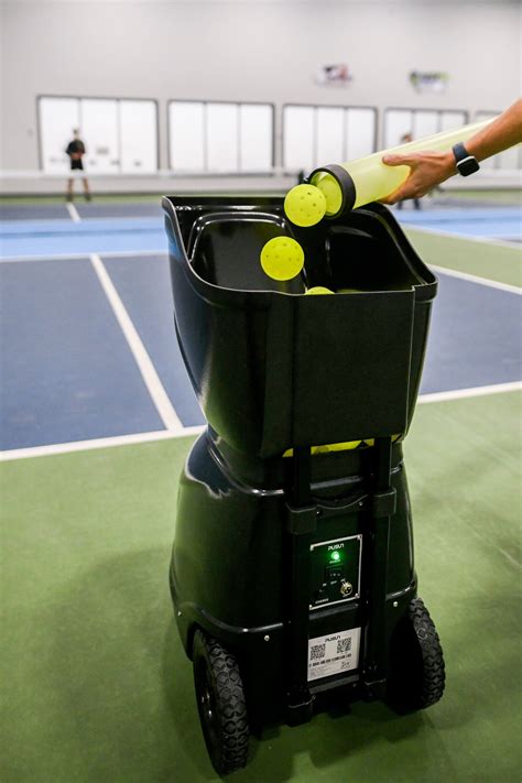 erne pickleball machine 7