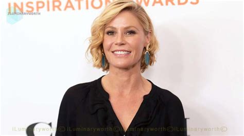 Julie Bowens Net Worth, Modern Family, Husband, Relationship