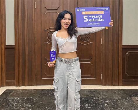 Hot girl Vy Phan chạy giữa rừng runner nam Thu Hiền tháng dự giải từ Bắc vào Nam