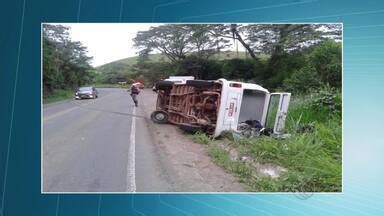 Assistir Bom Dia Minas Zona Da Mata Kombi Tomba E Deixa Feridos Na