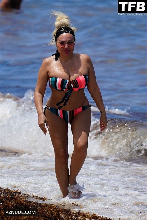Stacey Silva Sexy Seen Showing Off Her Hot Bikini Body On The Beach In Miami Aznude