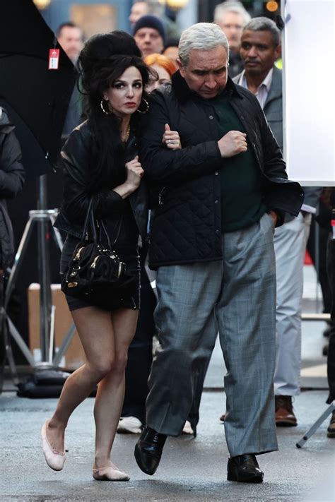 Amy Winehouse Il Film Chi è Lattrice Che La Interpreta Radio Deejay
