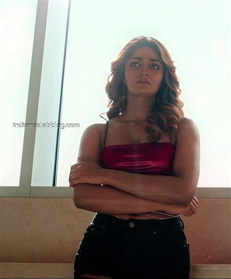 Dimple Hayathi Tollywood Khiladi 20 Hot Navel Hd Caps Indiancelebblog