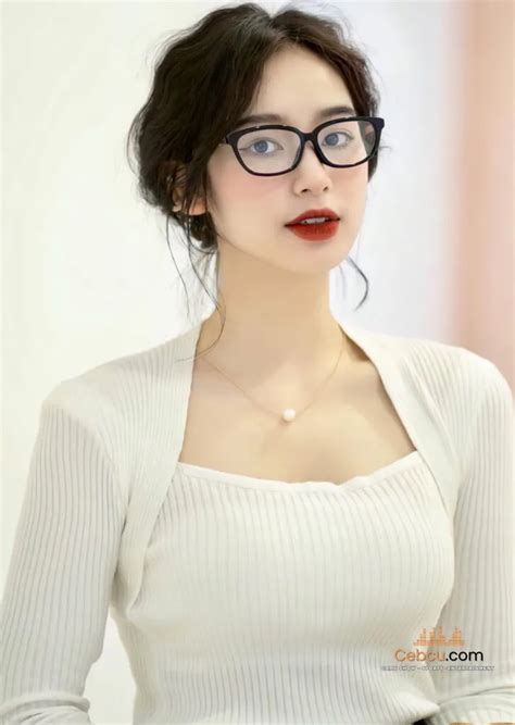 Bộ sưu tập ảnh Hot Girl đeo kính đáng yêu dễ thương nhưng cực Dâm Ce Bu Cu