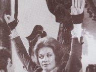 Naked Sue Longhurst In Champagnegalopp