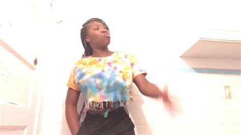 Nip Slip And Underboob Nude Video On YouTube Nudeleted