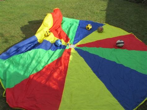 17 Brilliant Parachute Games For PE (For All Ages) – Early Impact Learning