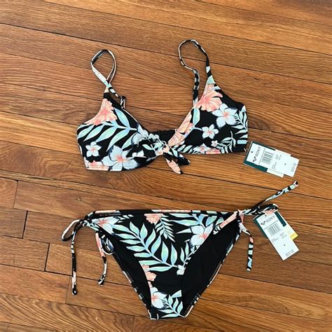 Roxy Swim Nwt Roxy Beach Classics Triangle Bikini Top With String Tie Bottoms Poshmark
