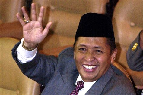 Former Indonesia Vice President Hamzah Haz Dies at 84 - Bloomberg