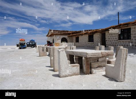 Salar De Uyuni Hotel Made Of Salt - Idea Sala De Estar