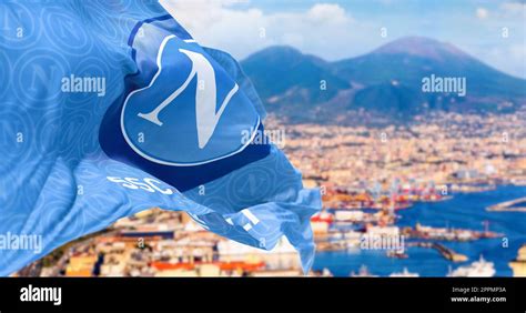 Ssc napoli flagge Fotos und Bildmaterial in hoher Auflösung Alamy