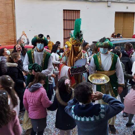 EL CARTERO REAL VISITÓ BENACAZÓN PARA RECOGER LAS CARTAS DE L S NIÑ S