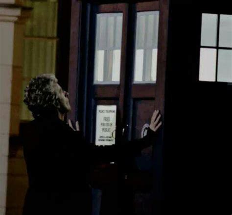 What A Touching Shot Of The Doctor And His Tardis Doctor Who 12 Tv