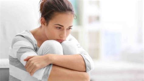 stop feeling overwhelmed  expert tips healthshots