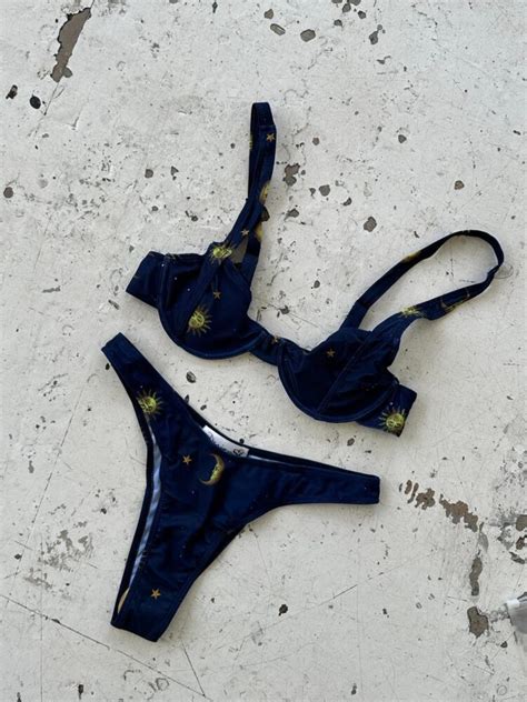 5 Hot Sexy Larissa Goes Bikini Pics