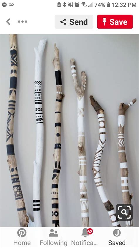 Painted walking sticks Decoración de unas Ramas pintadas Artesanía