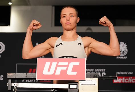 Rose Namajunas Shows Off Body Transformation At Ufc Paris Weigh In