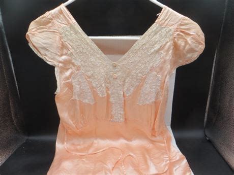 Great Lakes VNTG Vintage Pink Baby Doll Lingerie Silk Lace