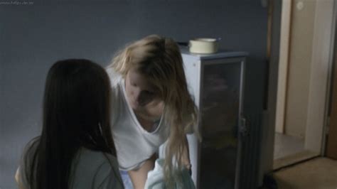 Nina Friederike Gnädig nude pics página 1