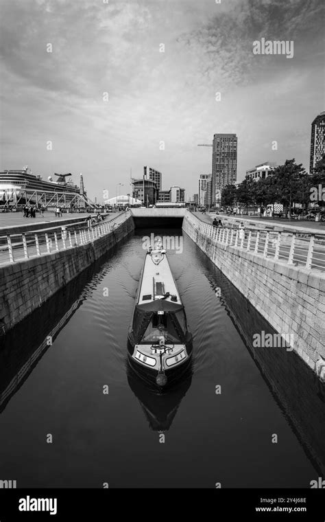 The Albert Docks Liverpool Stock Photo Alamy