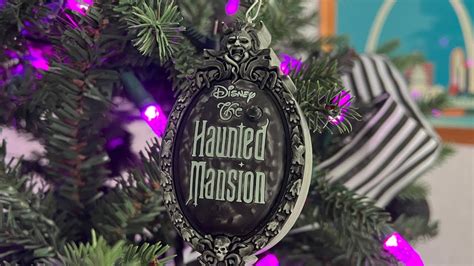 Hallmark Haunted Mansion Ornament And Tree Topper Review Youtube