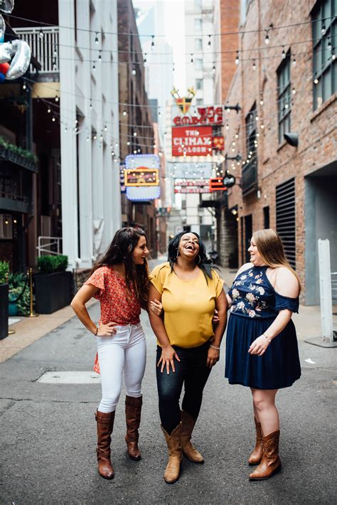 Top 10 Places to Take Photos in Nashville | Flytographer