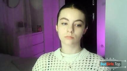 Petite Amateur Super Cute Teen Babe Solo Tease On Cam