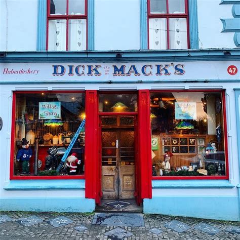 Top 10 Best Pubs And Bars In Dingle Everyone Needs To Experience