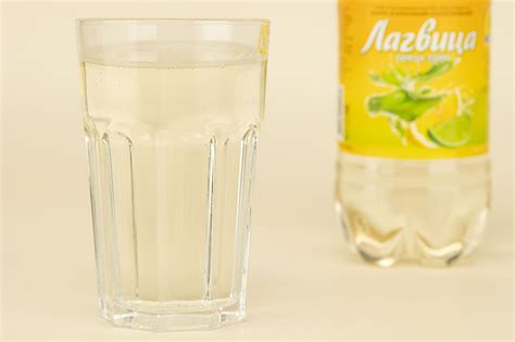 Напиток сильногазированный «Лагвица» Лимон-лайм, 1 л – купить по ...