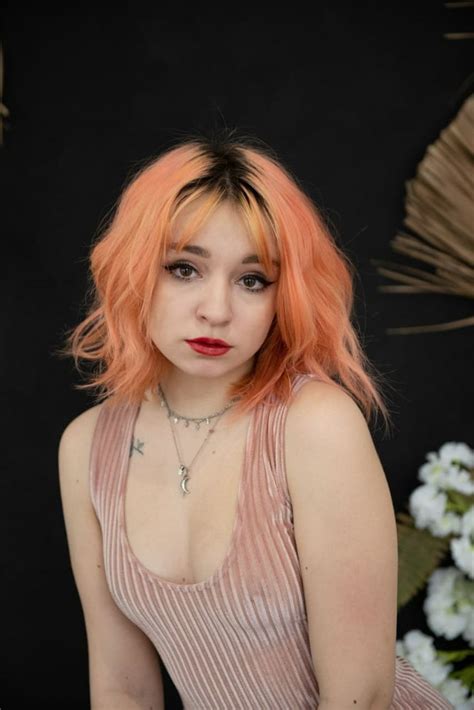 Nude Photoshoot In The Studio 25 Pics XHamster