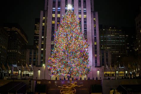 Rockefeller Center enciende su árbol de navidad Mediatiko