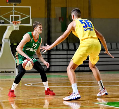 Cedevita Olimpija Ggd En Ur Pripravljalna Tekma Pred Sezono