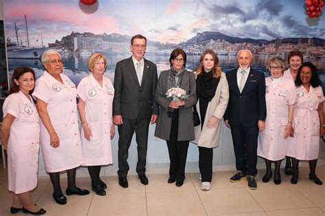 Принцесса Стефания и Камилла Готтлиб посетили дом престарелых: euro ...