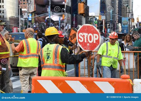 Road Work in Manhattan, New York City Road Construction Editorial Stock ...