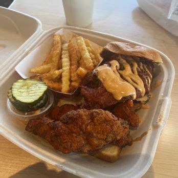 DAVES HOT CHICKEN Updated July 2025 85 Photos 31 Reviews 7915 Brewerton Rd Cicero New