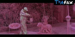 Shirley Maclaine Bikini Scene In What A Way To Go Tnaflix