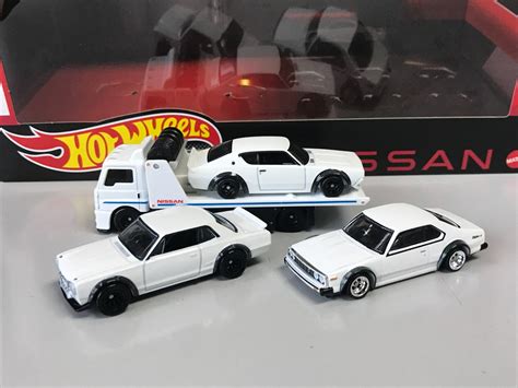 2023 Hot Wheels Premium Diorama Garage Box Nissan Set 4 Loose Not