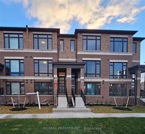 38 Cherry Hill Lane, Barrie, ON L4N 6K7