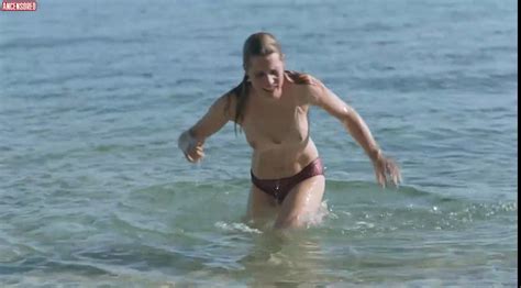 Tihana Lazovic nude pics página 1