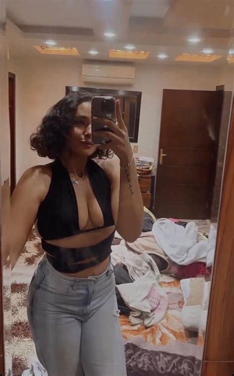 Farah Arab Girl Show She Body Porn Top Pics Videos Pics Hd Sd Masaladesi