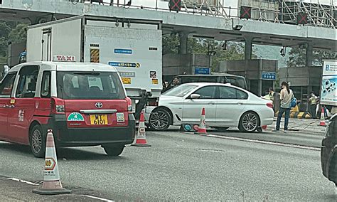 有片｜獅隧五車串燒片段流出 寶馬「狂野時速」失控狂飆亂撞 星島日報