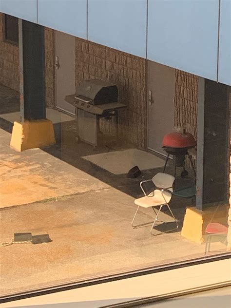 These grills found under a terminal at this quiet airport : r/lol