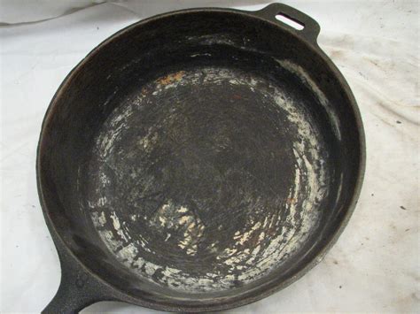 Vintage Wagner No 8 Chicken Fryer 10 1 2 Inch Skillet Cast Iron Fry Pan