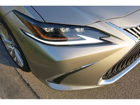 2021 Lexus Es Hybrid Pictures Us News